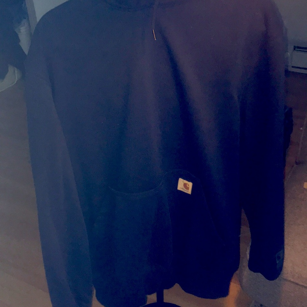 Dark blue never worn thick carhatt sweatshirt